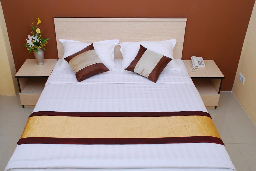 Hotel 72 Yangon Rom bilde