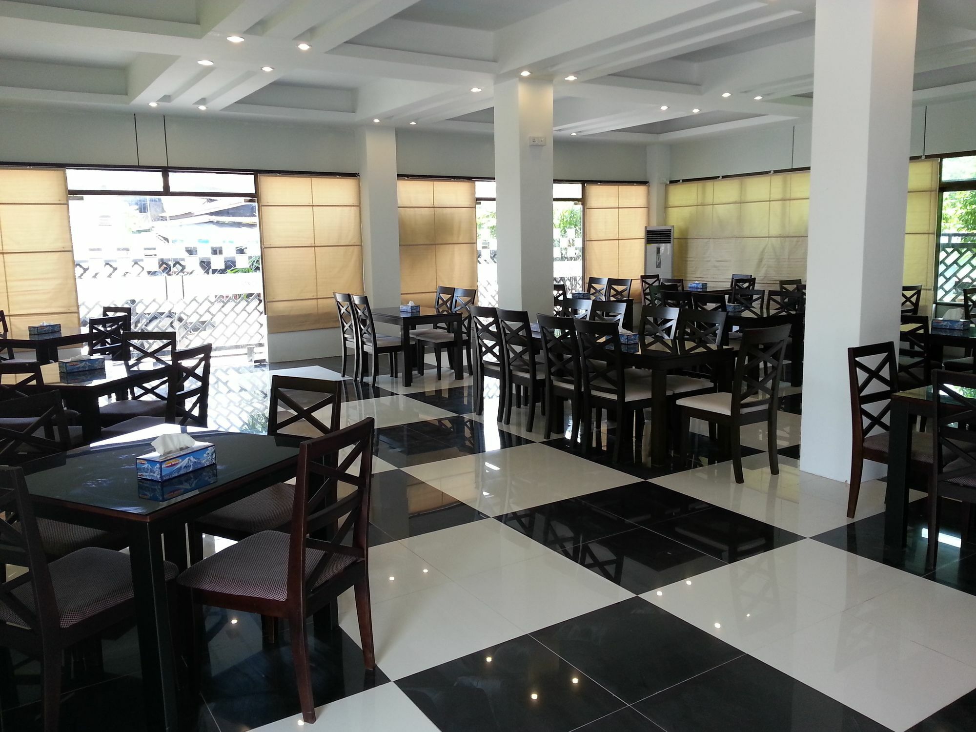 Hotel 72 Yangon Eksteriør bilde