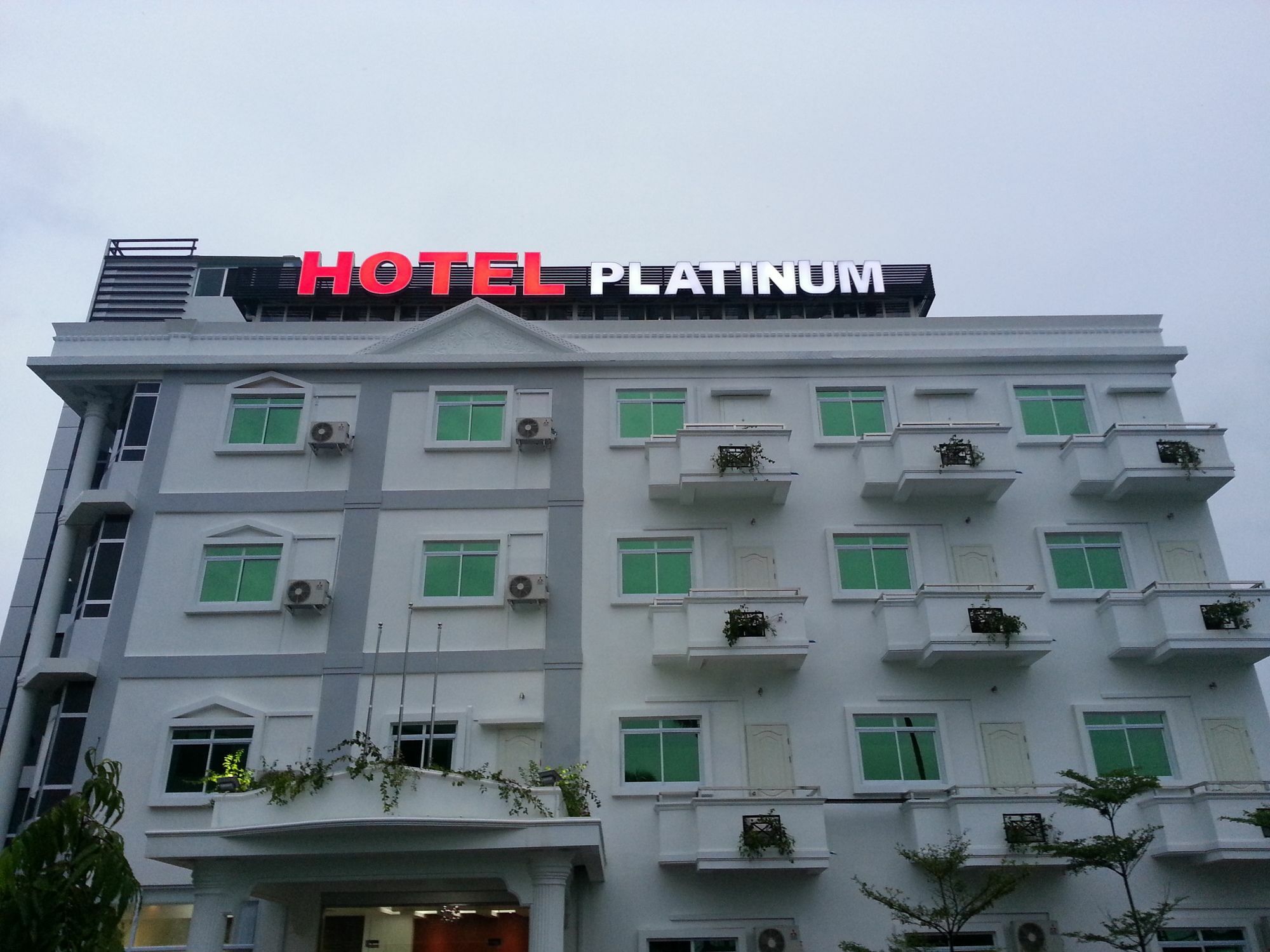 Hotel 72 Yangon Eksteriør bilde